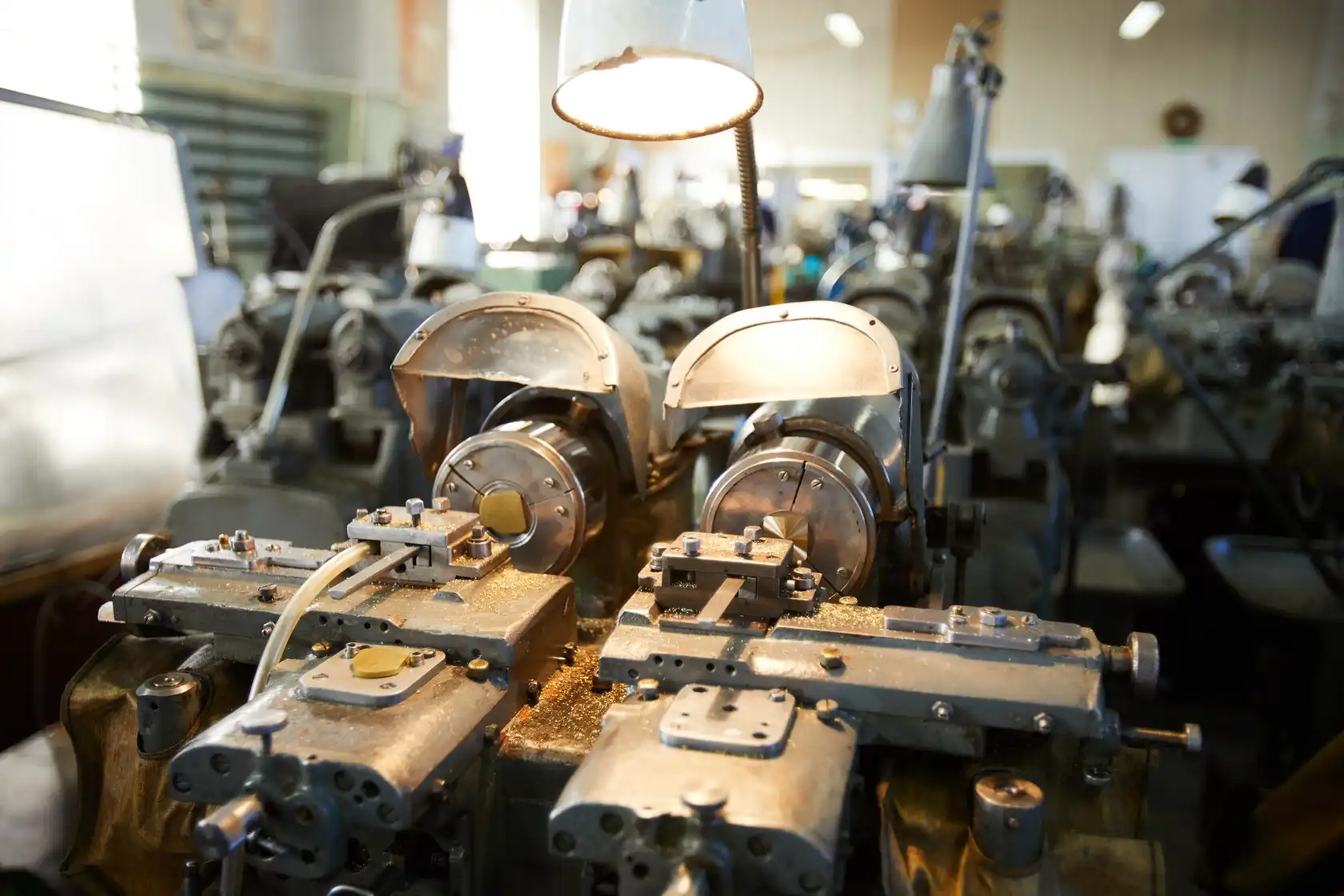 Onderhoud - Precision maintenance on industrial machinery and equipment